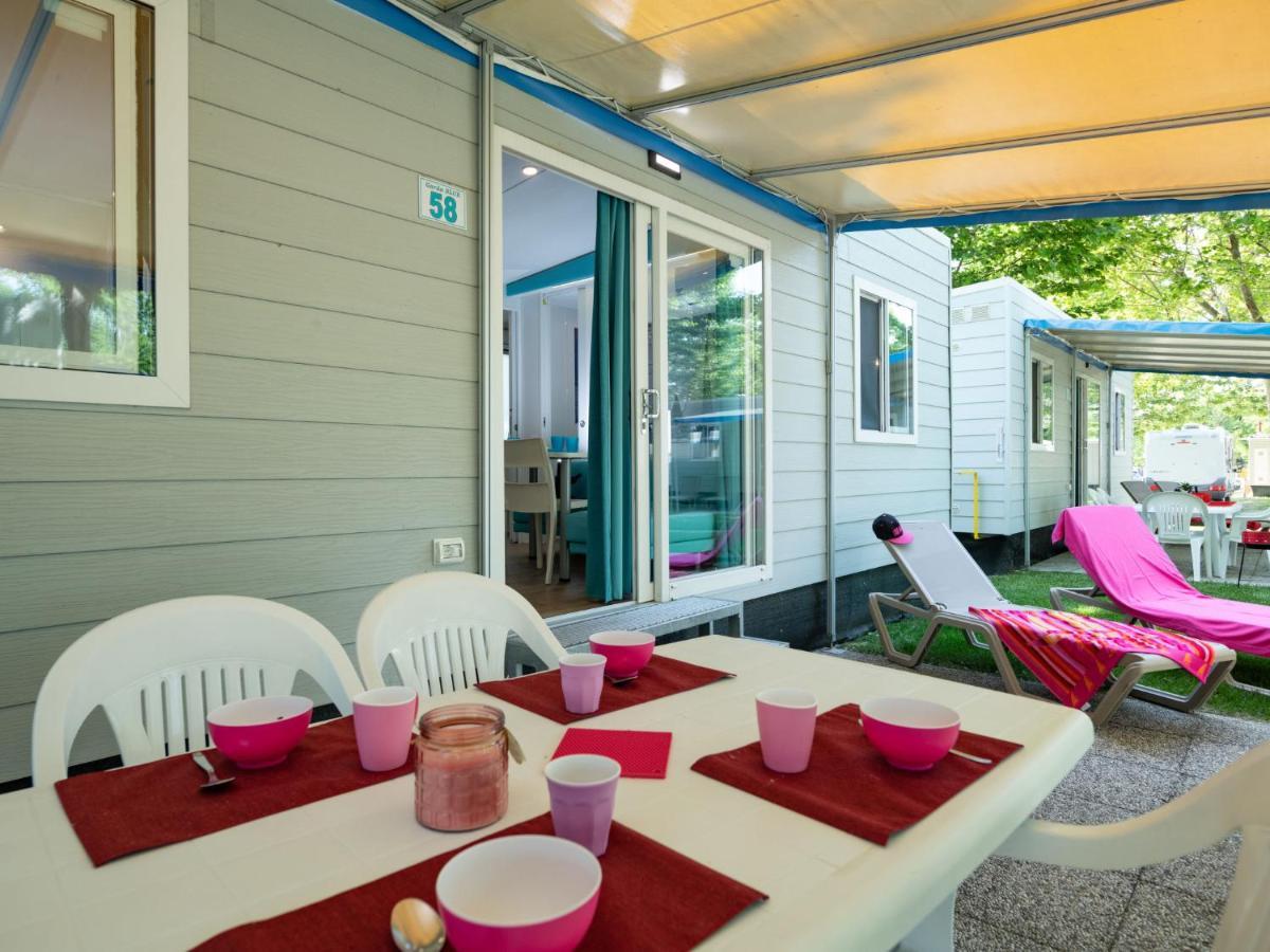 Holiday Home Garda Blue By Interhome Rivoltella del Garda Ngoại thất bức ảnh